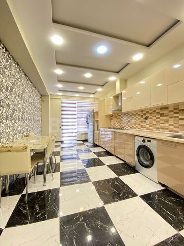 Сдается 3-комн. новостройка 140 м², пос. Бадамдар, photo 3 from 29