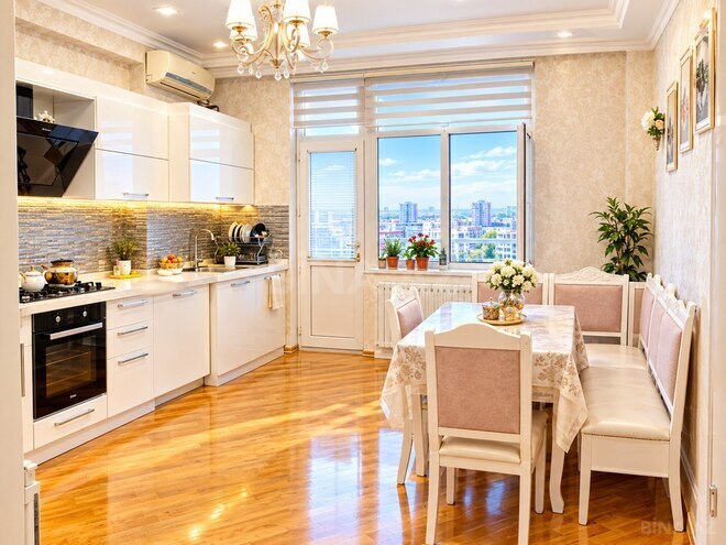 Продается 3-комн. новостройка 160 м², м. Кара Караев, photo 9 from 26