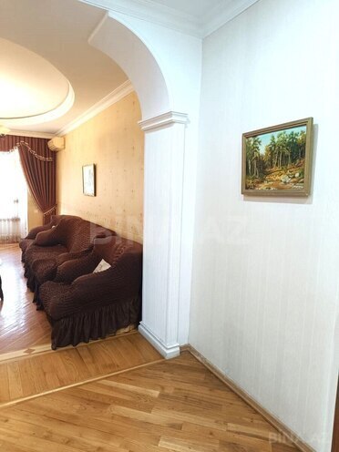 Продаётся 3-комн. новостройка 130 м², м. Низами, photo 4 from 21
