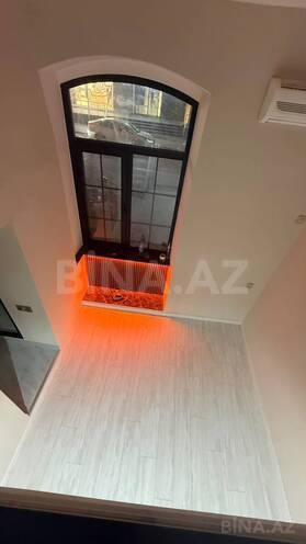 Продается 1-комн. вторичка 27 м², м. Низами, photo 8 from 13