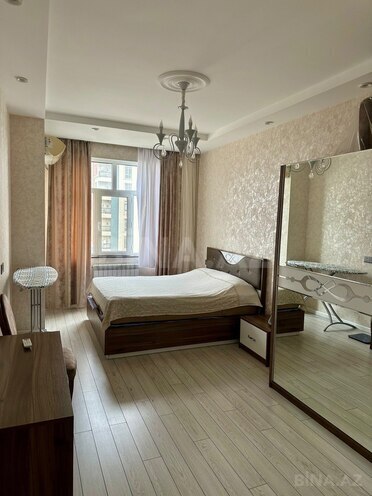 Продается 3-комн. новостройка 75 м², м. Кара Караев, photo 15 from 24
