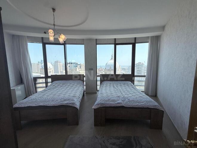 Сдаётся 3-комн. новостройка 115 м², м. Низами, photo 8 from 15
