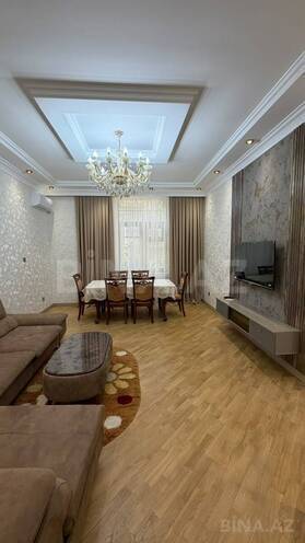 İcarəyə verilir 3 otaqlı köhnə tikili 80 m², Sahil m., photo 1 from 16