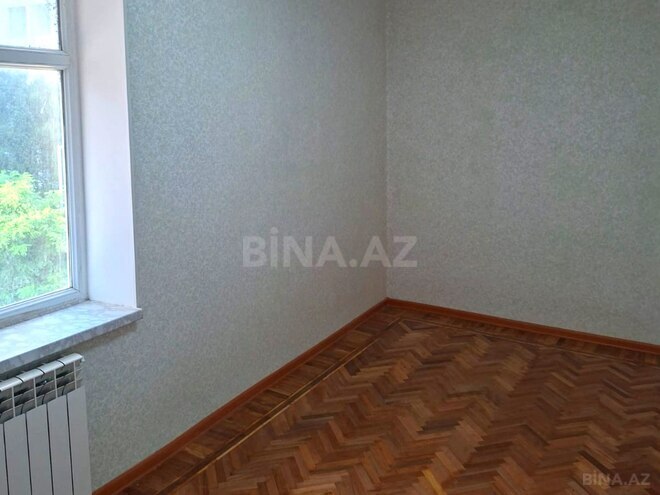 Продается 2-комн. вторичка 65 м², м. Кара Караев, photo 9 from 13
