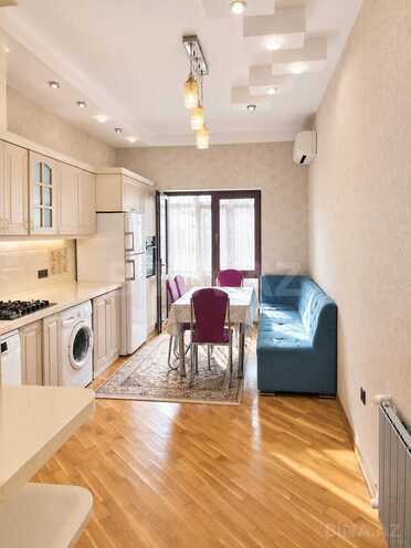 Продаётся 2-комн. новостройка 106 м², м. Элмляр Академиясы, photo 7 from 9