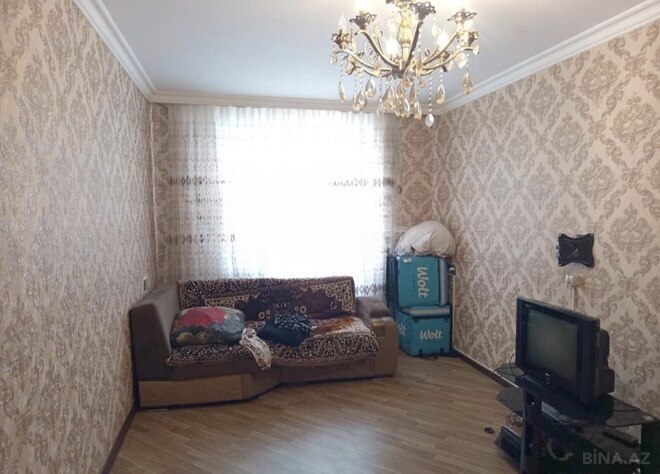 Satılır 2 otaqlı köhnə tikili 55 m², Qara Qarayev m., photo 1 from 10