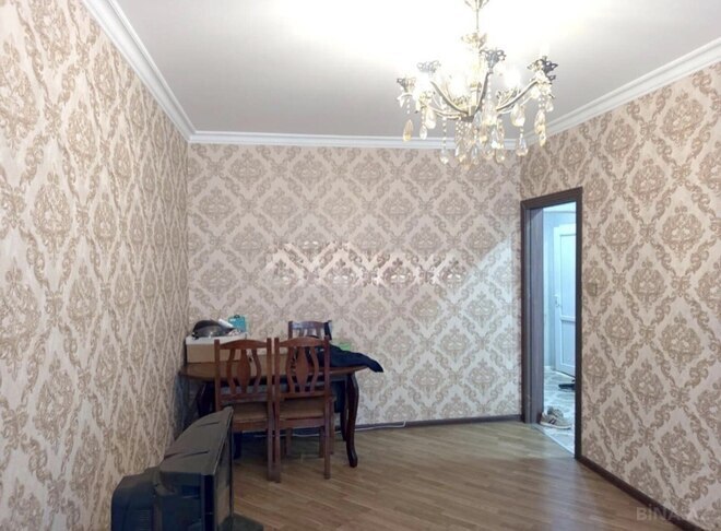 Satılır 2 otaqlı köhnə tikili 55 m², Qara Qarayev m., photo 3 from 10
