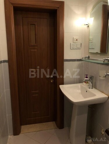Продаётся 2-комн. вторичка 60 м², м. Ичеришехер, photo 12 from 21