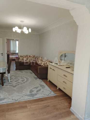 Продаётся 3-комн. вторичка 65 м², м. Нефтчиляр, photo 3 from 20