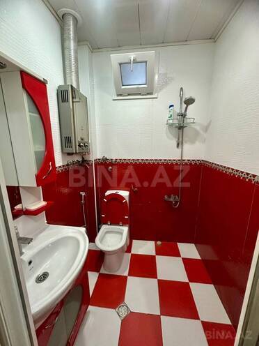 Продается 2-комн. вторичка 61 м², м. Кара Караев, photo 10 from 12