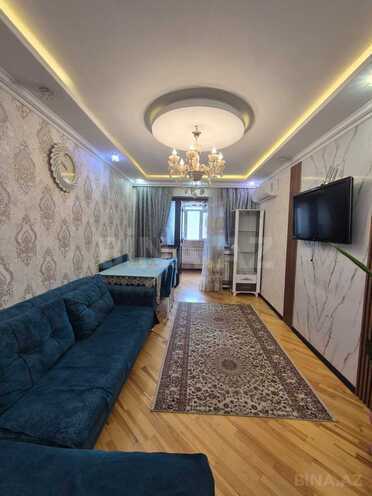 Satılır 3 otaqlı köhnə tikili 60 m², Bakıxanov q., photo 1 from 13