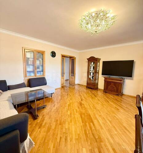 Satılır 4 otaqlı köhnə tikili 125 m², Avtovağzal m., photo 3 from 13