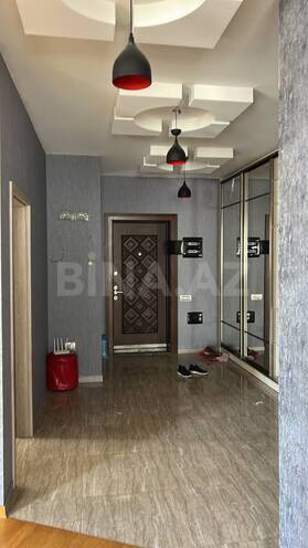Продаётся 3-комн. новостройка 130 м², м. Кара Караев, photo 4 from 8