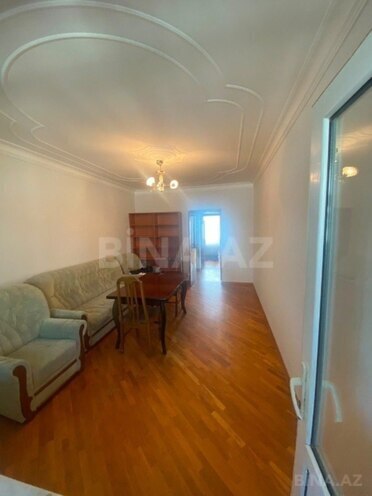 Сдается 3-комн. вторичка 90 м², Ясамальский р., photo 3 from 8