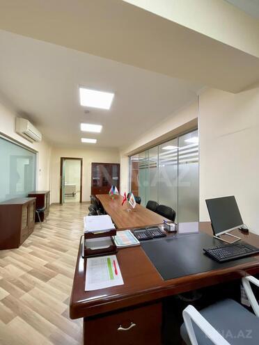Сдается 11-комн. офис 400 м², м. Элмляр Академиясы, photo 8 from 28