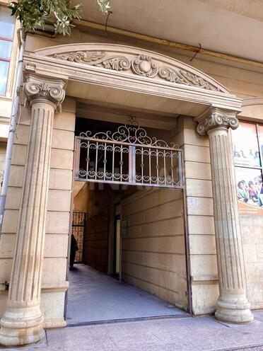 Сдается 11-комн. офис 400 м², м. Элмляр Академиясы, photo 26 from 28