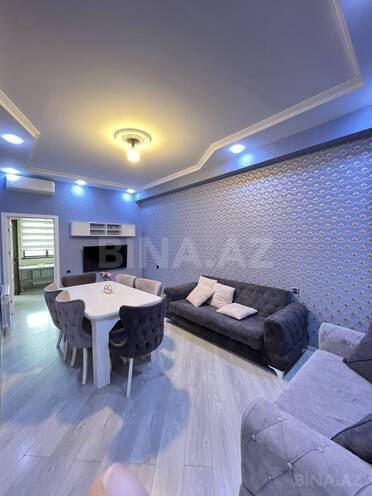 Продается 3-комн. новостройка 74 м², м. Гянджлик, photo 1 from 18