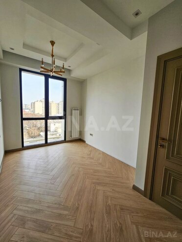 Продается 4-комн. новостройка 129 м², м. Низами, photo 9 from 19