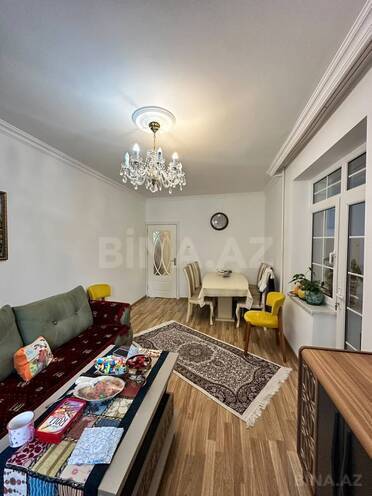 Satılır 2 otaqlı köhnə tikili 60 m², Xalqlar Dostluğu m., photo 3 from 12