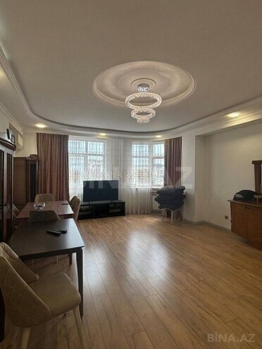 Продается 3-комн. новостройка 130 м², м. Гянджлик, photo 1 from 9