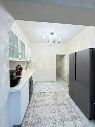 Продаётся 2-комн. вторичка 65 м², Ясамальский р., photo 4 from 12