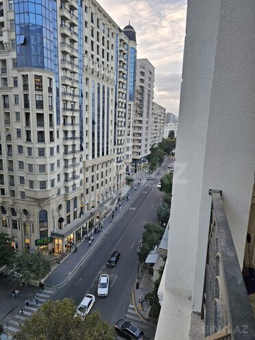 İcarəyə verilir 3 otaqlı yeni tikili 80 m², 28 May m., photo 25 from 28
