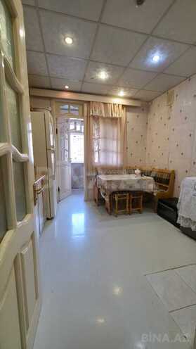 Satılır 2 otaqlı köhnə tikili 60 m², Bakıxanov q., photo 3 from 8