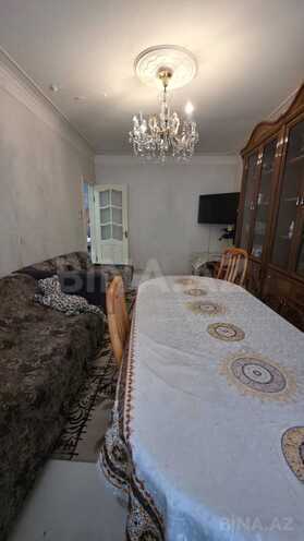 Satılır 2 otaqlı köhnə tikili 60 m², Bakıxanov q., photo 1 from 8