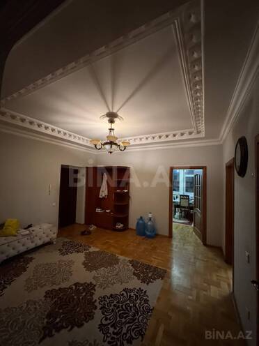 Сдается 3-комн. вторичка 140 м², м. Низами, photo 4 from 17
