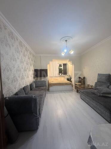 Продается 2-комн. вторичка 60 м², м. Ази Асланов, photo 3 from 10