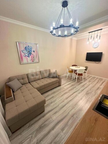 Сдается 2-комн. новостройка 55 м², м. Иншаатчылар, photo 1 from 13