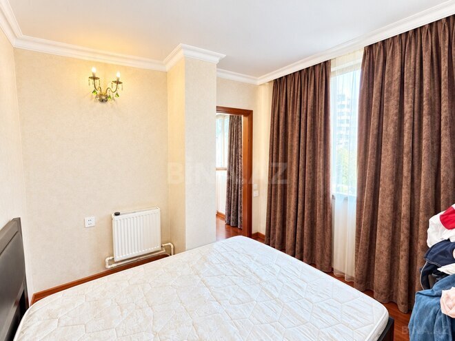 Продается 2-комн. вторичка 36 м², пос. Бакиханова, photo 5 from 25
