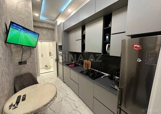 Продается 2-комн. новостройка 74 м², м. Иншаатчылар, photo 1 from 13