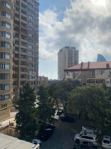 Satılır 3 otaqlı köhnə tikili 60 m², İçəri Şəhər m., photo 8 from 13