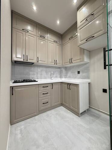 Продается 2-комн. новостройка 70 м², м. Кара Караев, photo 3 from 11