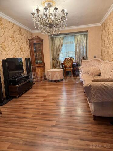 Продаётся 2-комн. вторичка 60 м², м. Элмляр Академиясы, photo 8 from 11