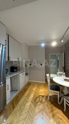 Satılır 3 otaqlı köhnə tikili 75 m², İnşaatçılar m., photo 4 from 19