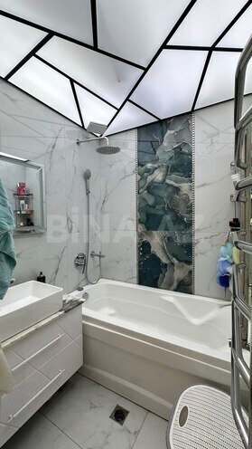 Satılır 3 otaqlı köhnə tikili 75 m², İnşaatçılar m., photo 17 from 19