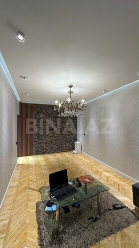 Satılır 3 otaqlı köhnə tikili 75 m², İnşaatçılar m., photo 9 from 19