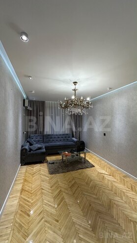 Satılır 3 otaqlı köhnə tikili 75 m², İnşaatçılar m., photo 8 from 19