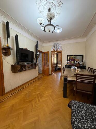 Продается 2-комн. вторичка 55 м², пос. 8-й мкр, photo 1 from 11