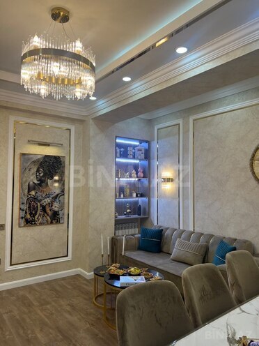 Сдается 3-комн. новостройка 120 м², Абшеронcкий  р., photo 1 from 32