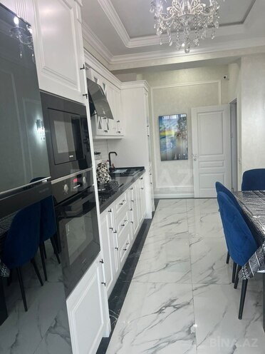 Сдается 3-комн. новостройка 120 м², Абшеронcкий  р., photo 14 from 32