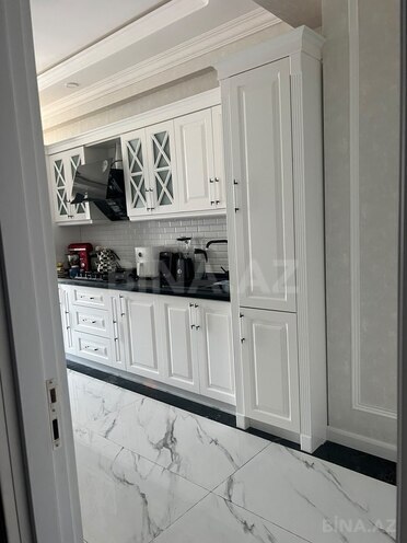 Сдается 3-комн. новостройка 120 м², Абшеронcкий  р., photo 13 from 32