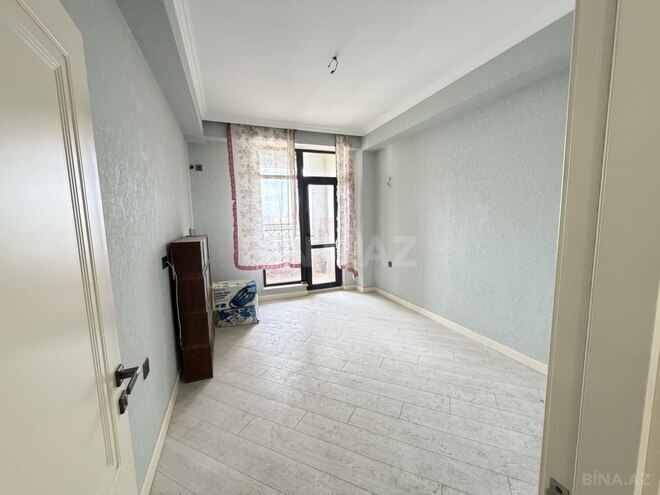 Продается 3-комн. новостройка 116 м², м. Кара Караев, photo 13 from 20