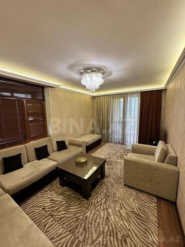 Продаётся 2-комн. вторичка 60 м², м. Гянджлик, photo 1 from 7