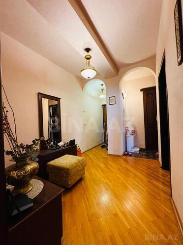 Satılır 3 otaqlı köhnə tikili 75 m², Elmlər Akademiyası m., photo 10 from 17