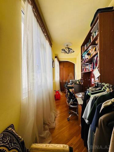 Satılır 3 otaqlı köhnə tikili 75 m², Elmlər Akademiyası m., photo 12 from 17