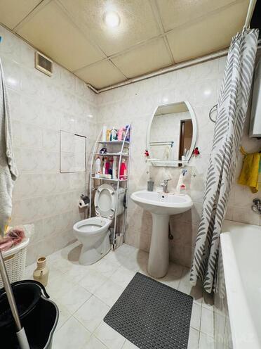 Satılır 3 otaqlı köhnə tikili 75 m², Elmlər Akademiyası m., photo 16 from 17