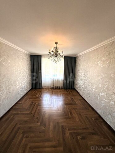Продается 3-комн. вторичка 63 м², м. Нариман Нариманов, photo 1 from 10